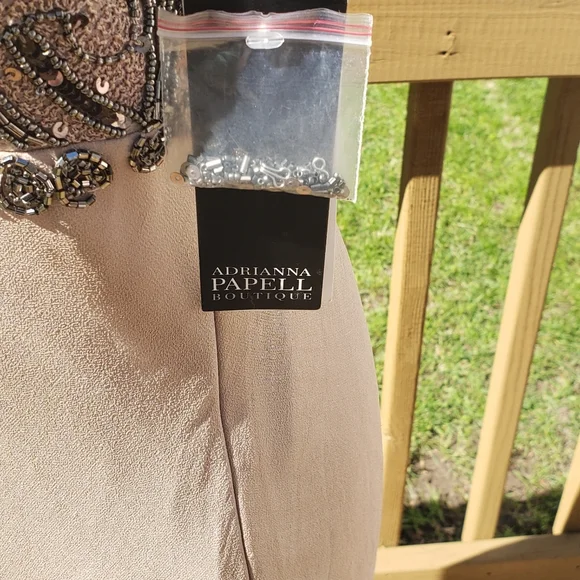 NWT Adrianna Papell Formal Beaded Dress
Run small - Picture 8 of 15